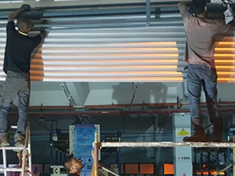 installation de rideaux métalliques