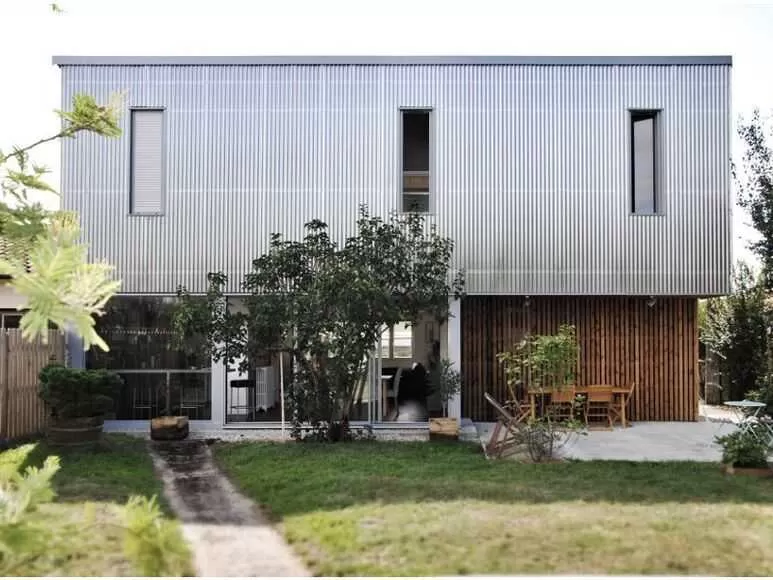 Bardage métallique pour les maisons