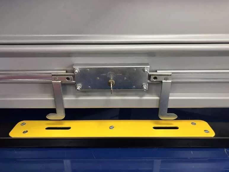 Changement de serrure de rideau de fer 94260