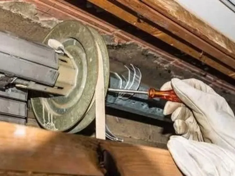 Motorisation de rideau metallique à 91440