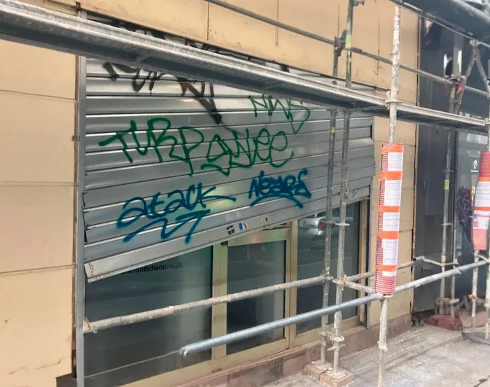 techniciens rideau métallique à paris