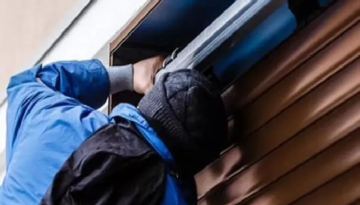 Installation de volets roulants