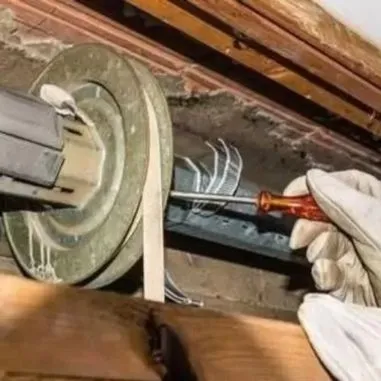 Maintenance rideau métallique à 94380