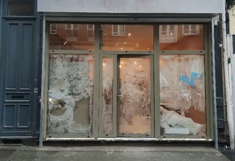 dépannage des rideaux métalliques à 93390