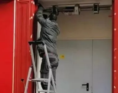 Maintenance de Rideau Métallique Villecresnes